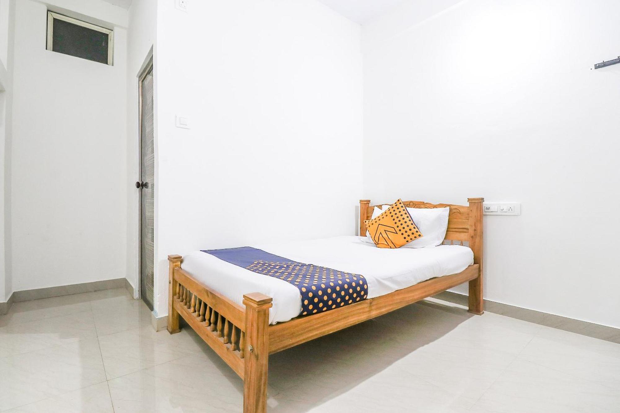 Spot On Rohini Inn Kadampuzha Kottakkal エクステリア 写真