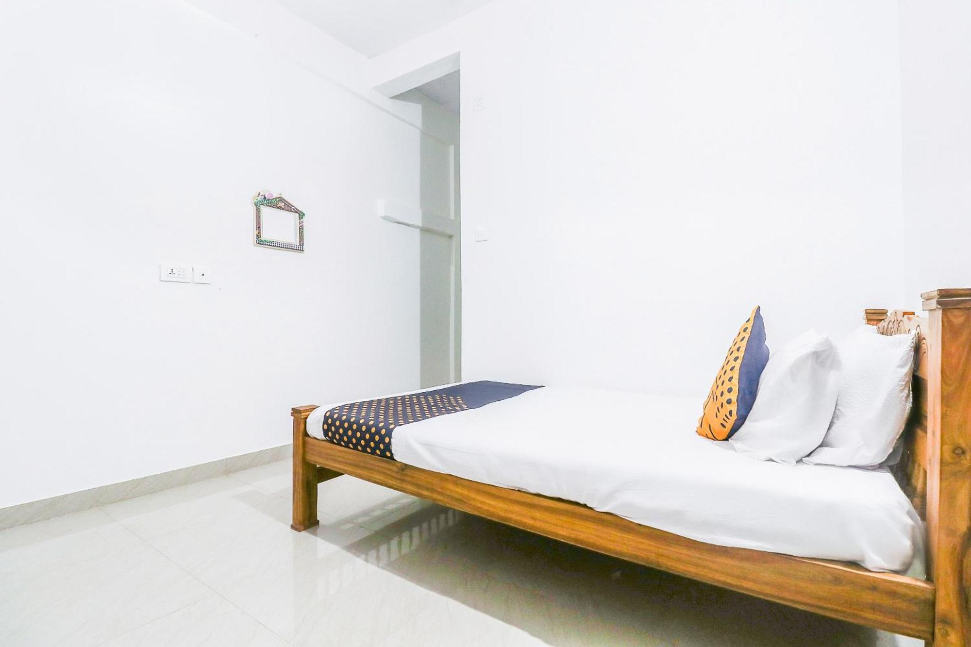 Spot On Rohini Inn Kadampuzha Kottakkal エクステリア 写真
